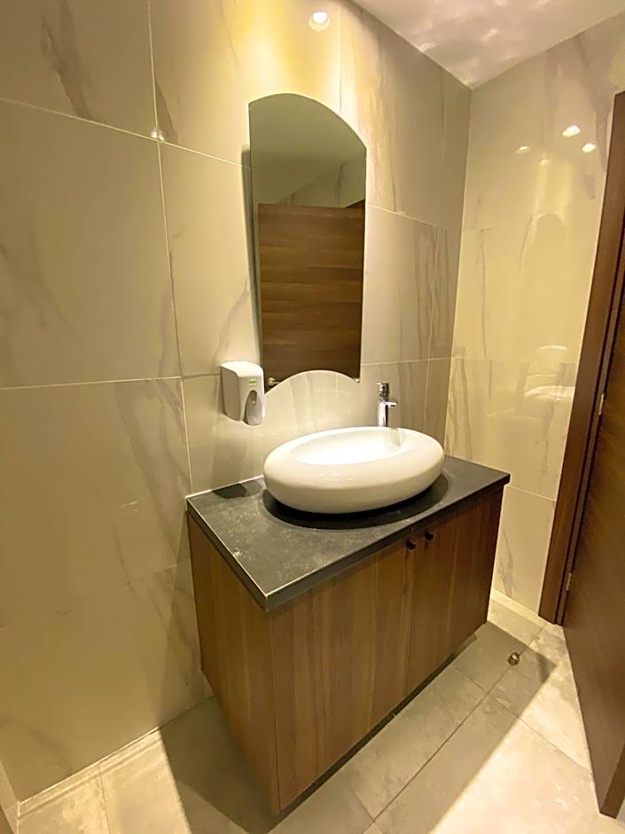 Eleonora Hotel Apartments