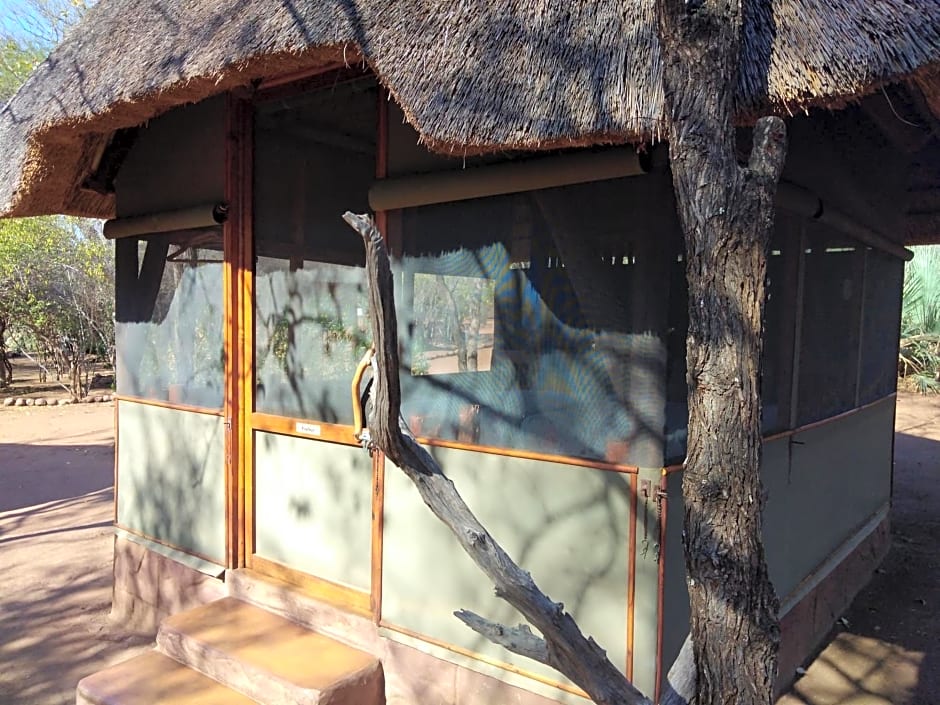 Nthakeni Bush & River Camp