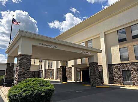 Hampton Inn Kent/Akron Area