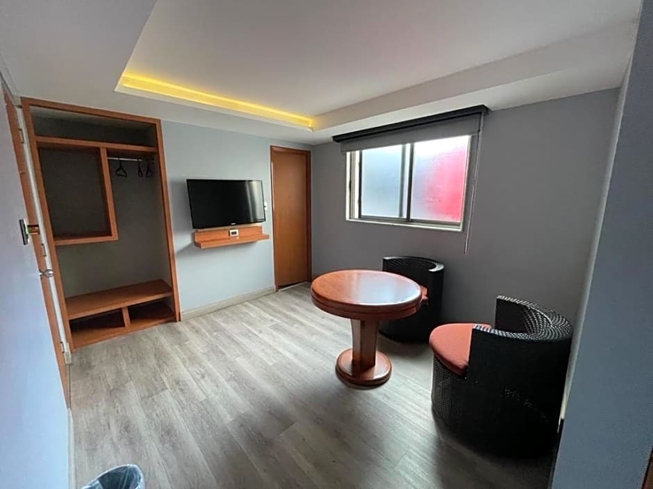 Hotel El Senador