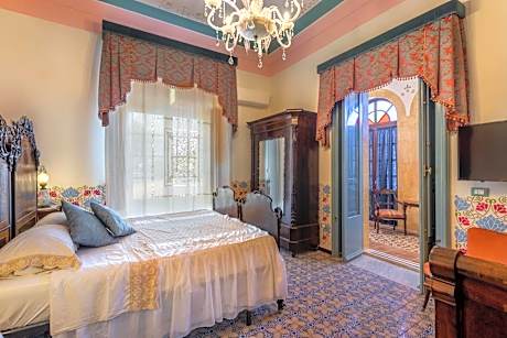 King Suite with Spa Bath