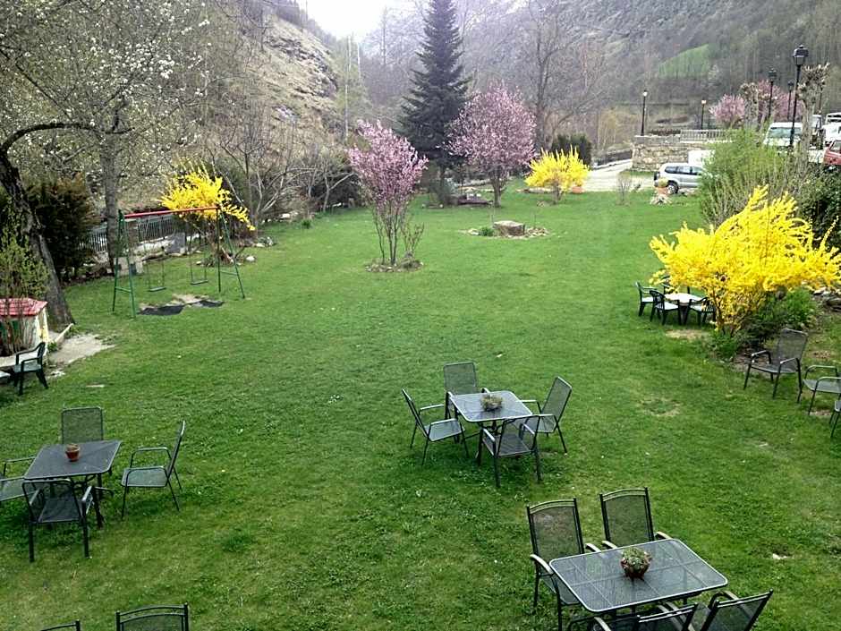 Hotel Llacs De Cardos