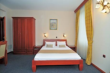 Deluxe Double Room with Sea View