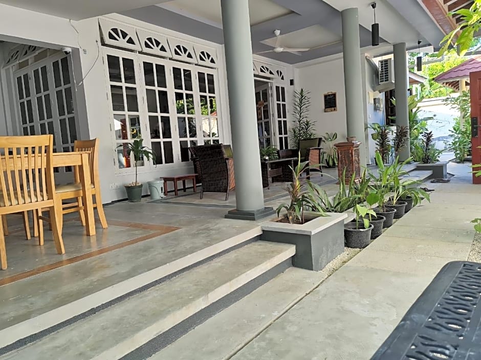 Tiger shark Residence 