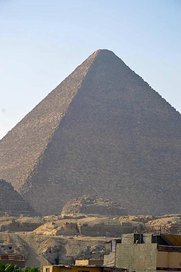 Pyramids Top Inn