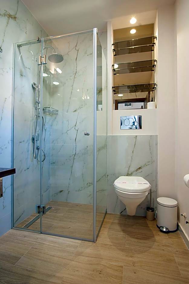 Hotel Twelve by Aycon