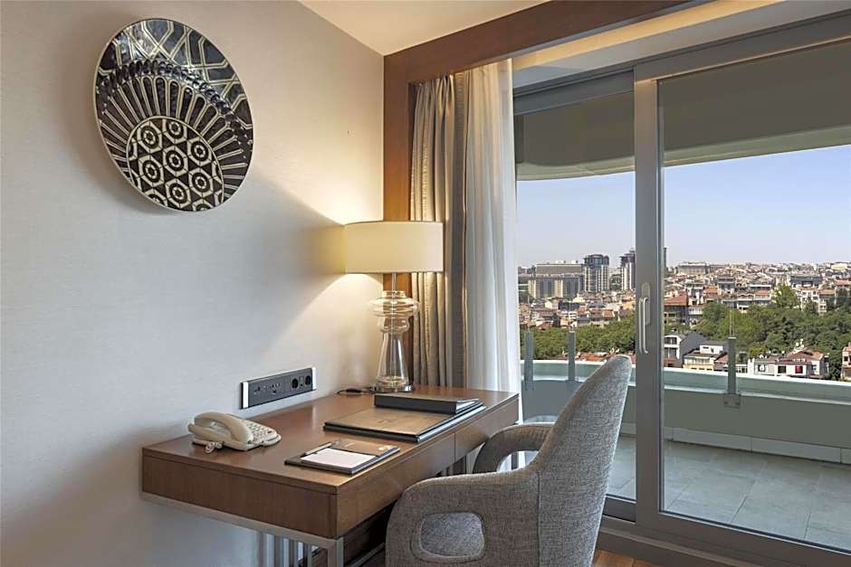 Photo 1 of 7 of Park Suite, Balcony
