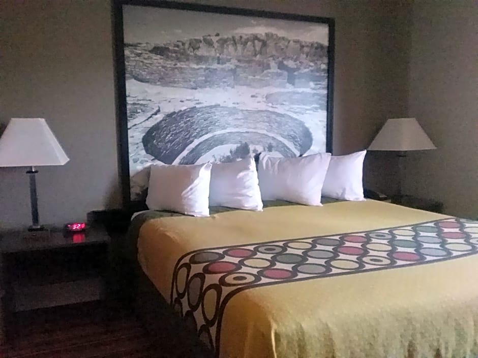 Super 8 by Wyndham Taos