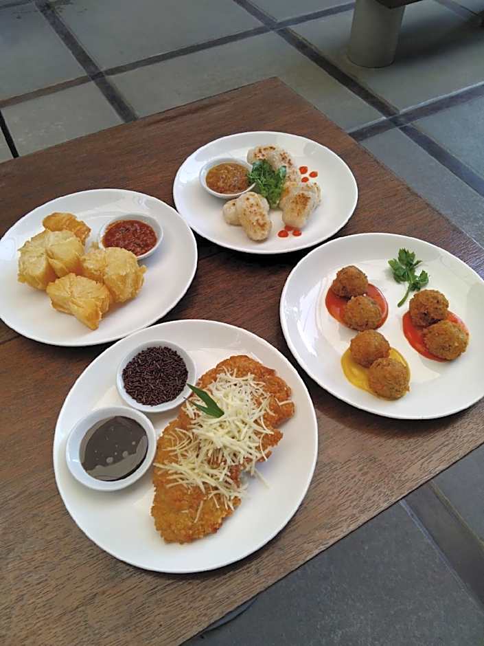 KoenoKoeni Boutique Hotel