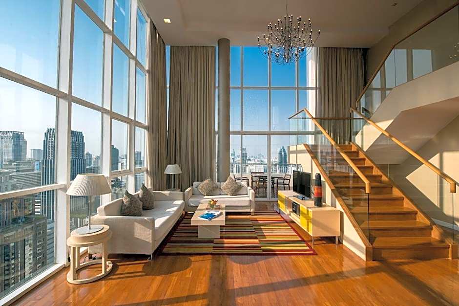 Urbana Langsuan Bangkok