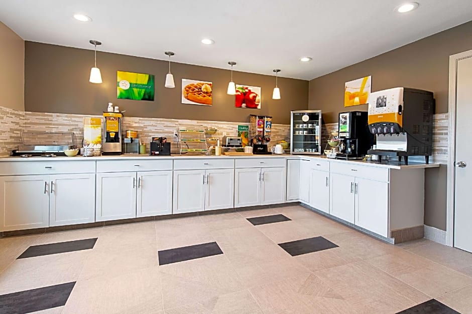 Quality Inn Mishawaka - South Bend
