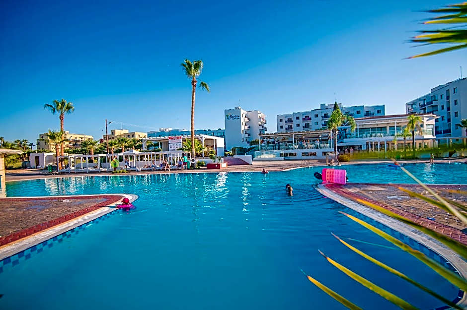 Marlita Beach Hotel Apartments