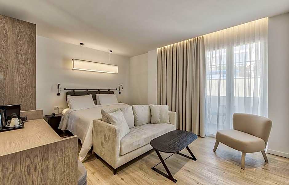 Bitzaro Boutique Hotel