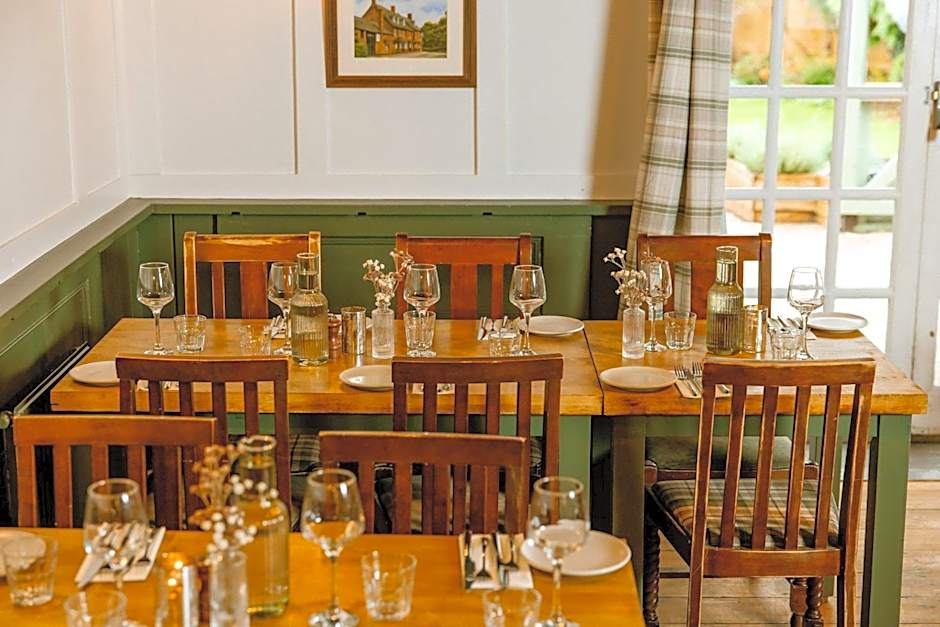 The George Inn