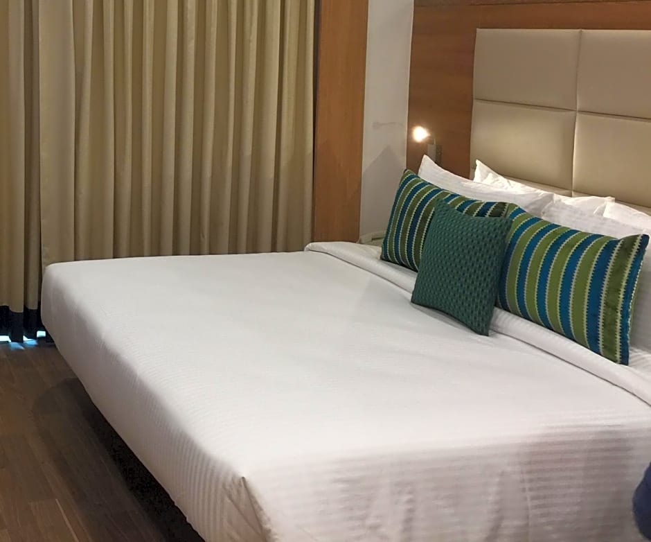 Lemon Tree Hotel Sector 60 Gurugram