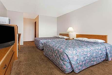 Two Queen Beds