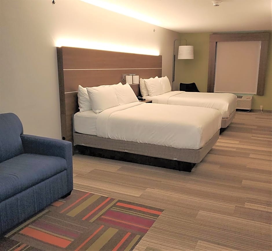 Holiday Inn Express & Suites San Antonio West Sea World Area by IHG