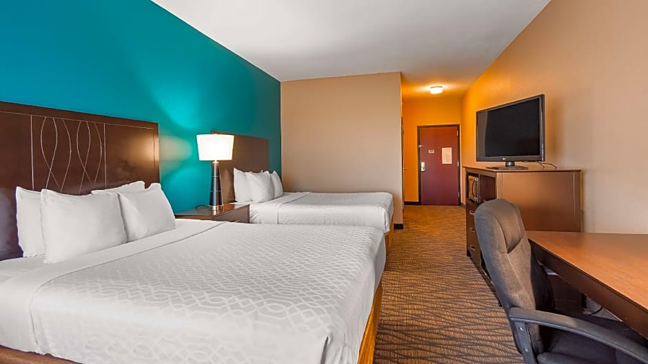 Best Western Plus Hiawatha Hotel