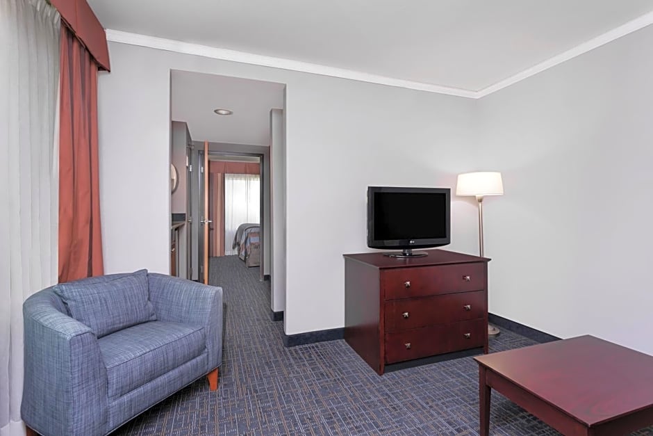 Wingate by Wyndham Athens Near Downtown