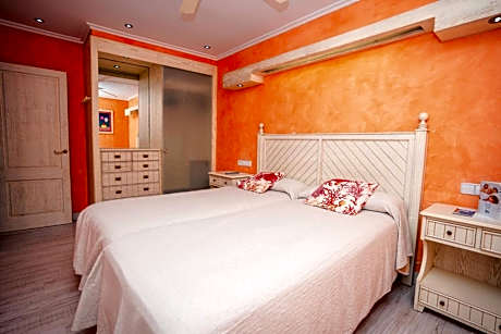 One-Bedroom Apartment with Sea View