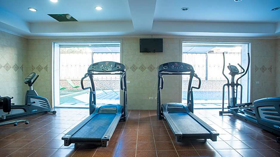 The Villa 604 Powered by look