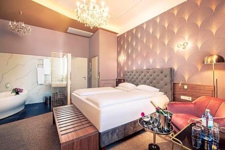 Double Room with Spa Bath