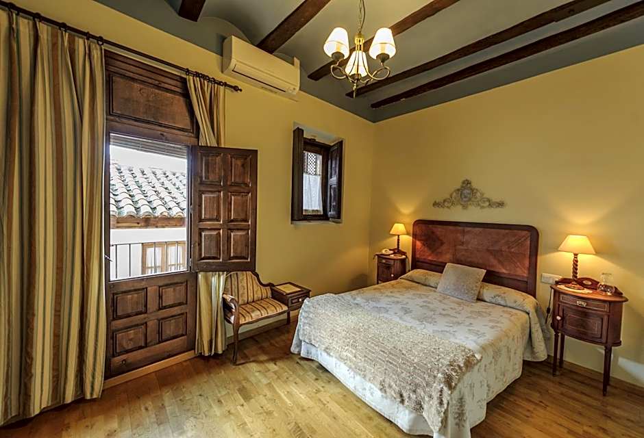 Hotel Los Leones - Adults Only