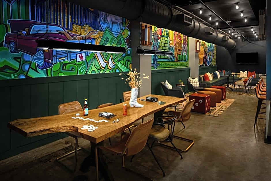 Moxy Houston Downtown