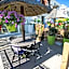 Le Grand Large Bord de Mer Hotel & Appartements