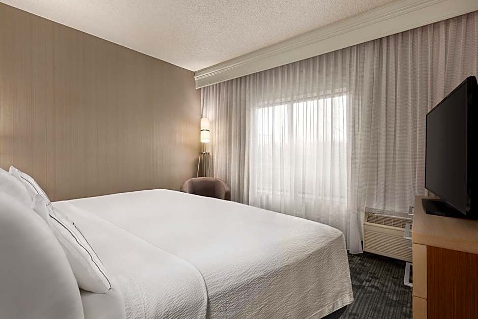 Courtyard by Marriott Roseville
