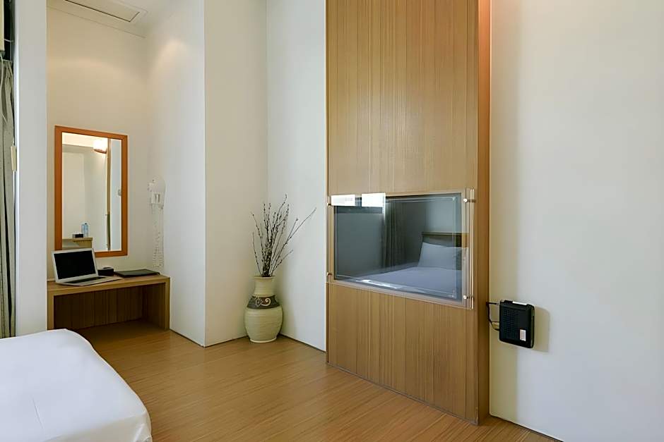 Raise Hotel Taichung