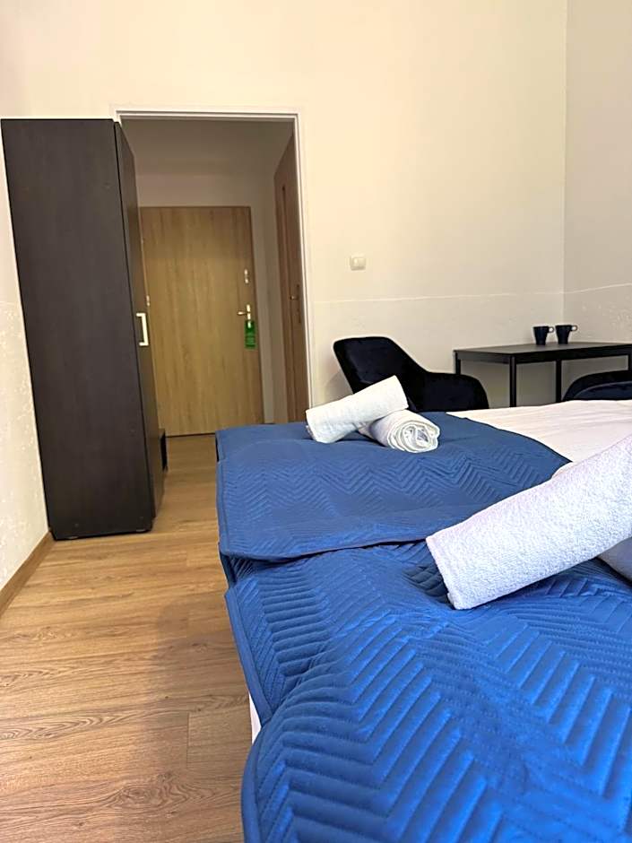 IRIS Aparthotel