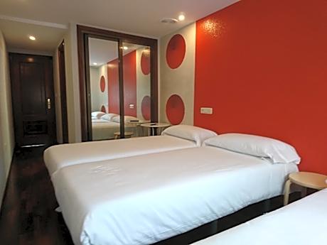 Saudade Hostal Cafetería