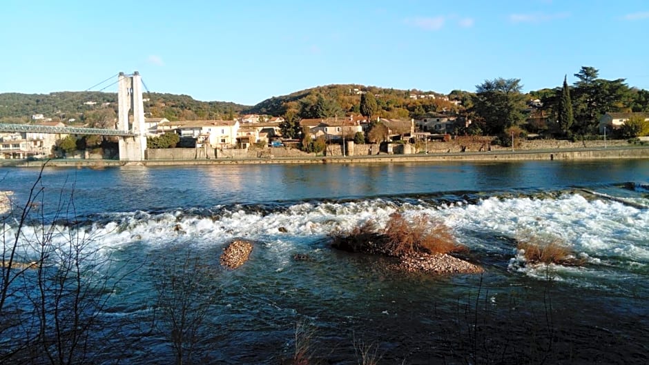 l'oustau bonur