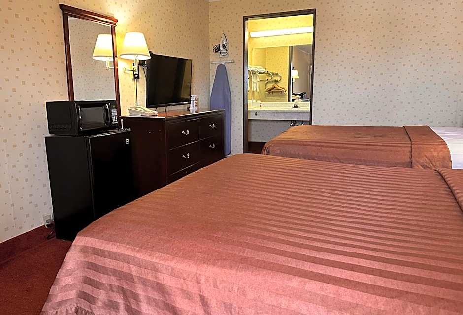 Travelodge by Wyndham Seymour