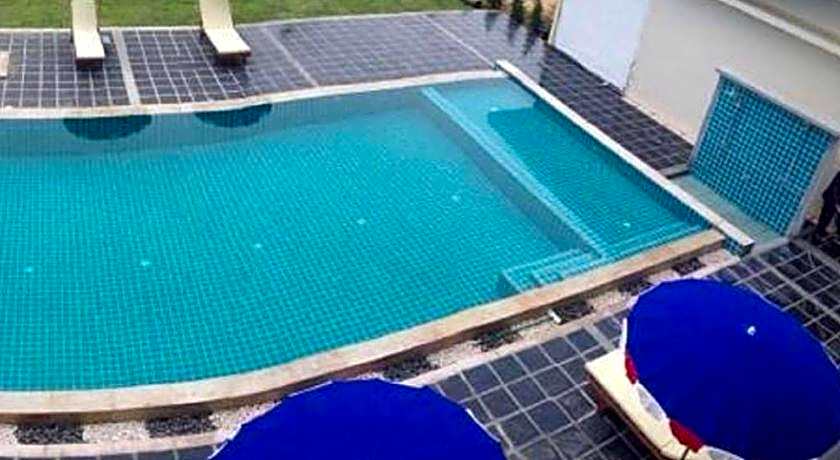 Sea Mountain Khanom Hotel