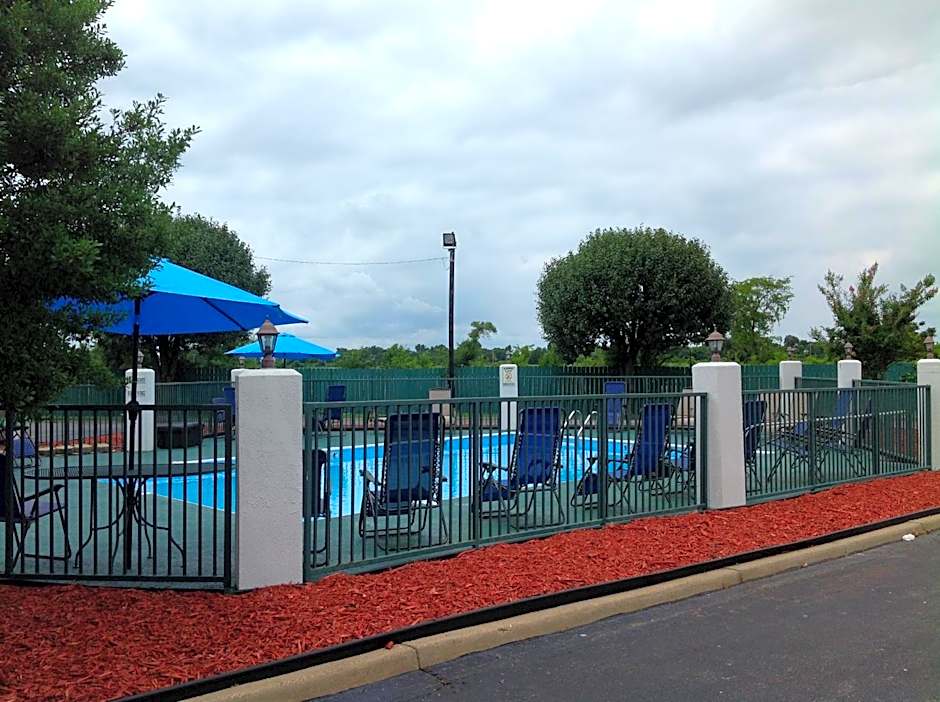 Hallmarc Inn & Suites of West Memphis