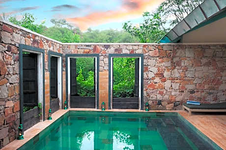 Trees N Tigers Luxury Wildlife Lodge