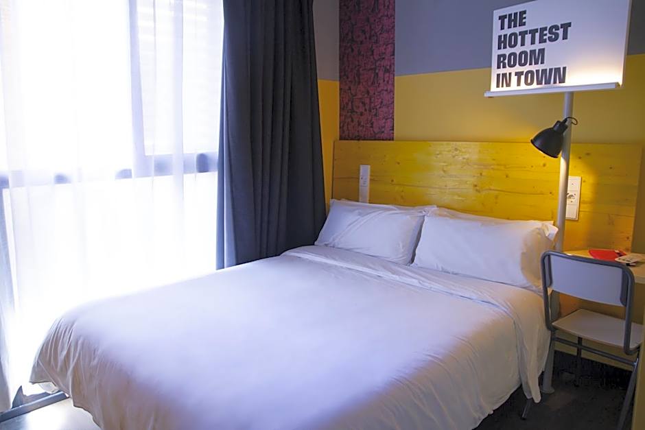 room00 Valencia Hostel