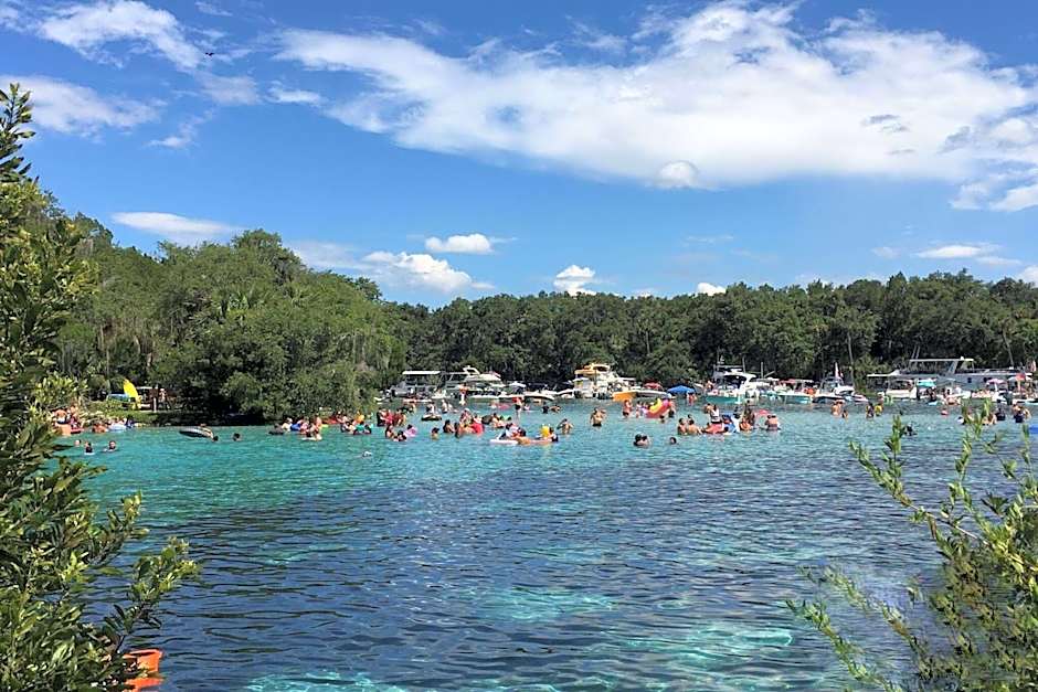 Howard Johnson by Wyndham Ocala FL