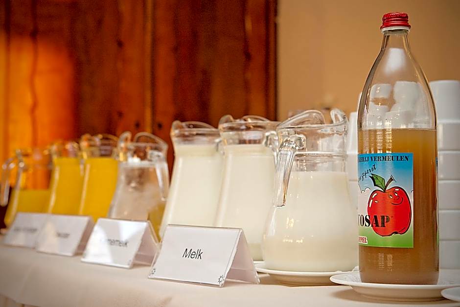 Hotel Sportsbar & Brasserie Dorhout Mees