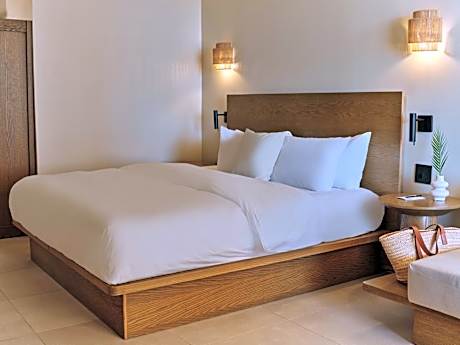 King Suite with Ocean View