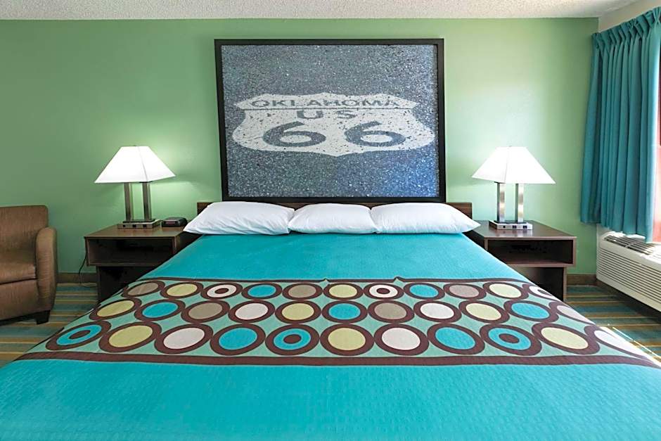 Super 8 by Wyndham Sapulpa/Tulsa Area