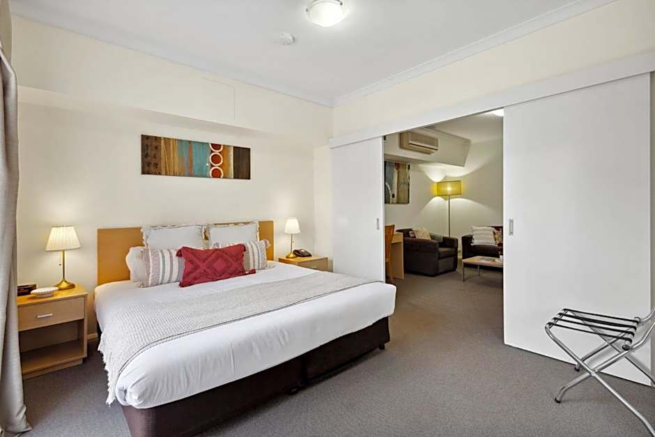 1BRD 1BTH 1PRK - Northbridge Apartment