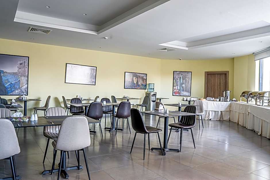 Liv Weibdeh Hotel Suites