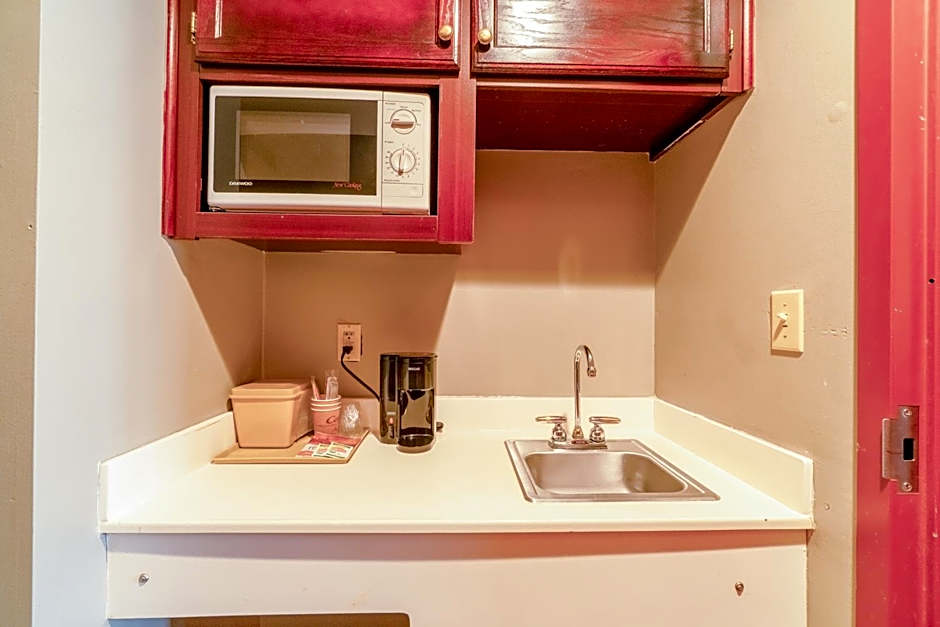Ark Suites By OYO Jonesboro I-555