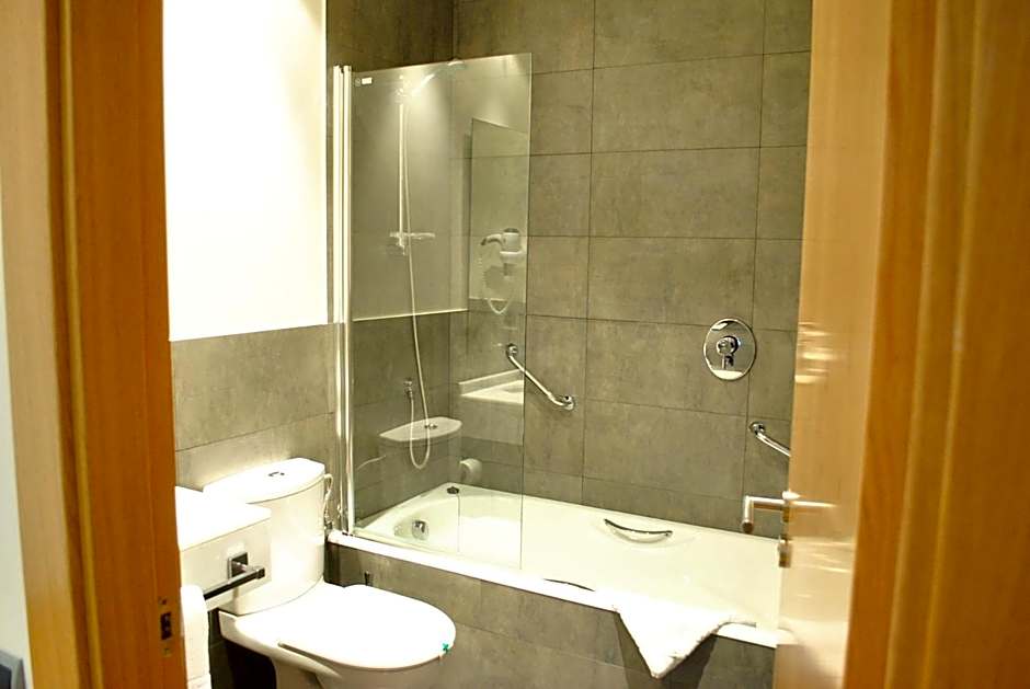 Hotel Marítimo Ris con garaje