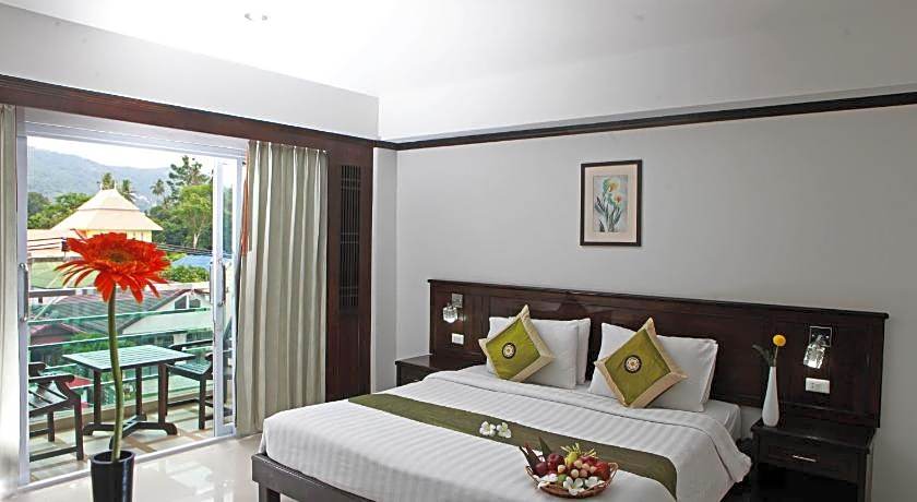 First Residence Hotel