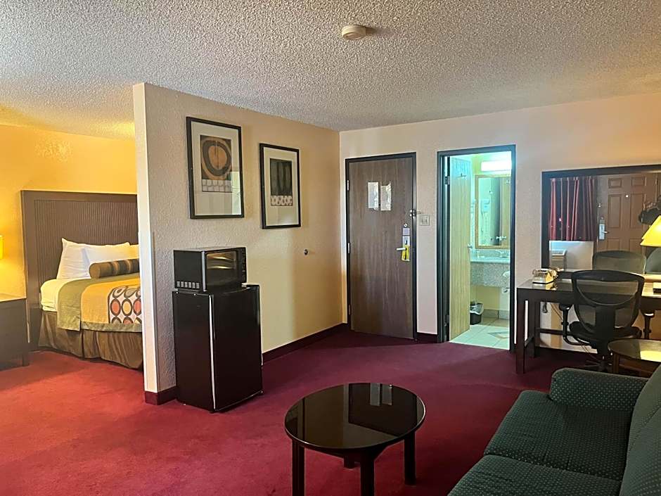 Motel 6 Deming, NM