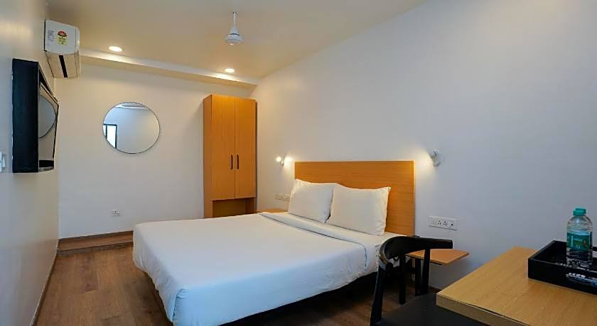 uptown hotel